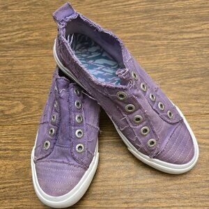 BLOWFISH Malibu Women's Lilac 100% Cotton Canvas Pre-Distressed Sneakers - Sz 8M